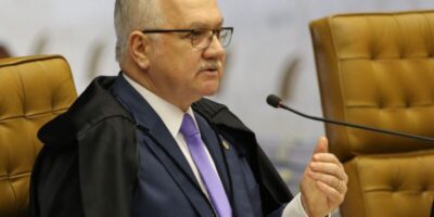 STF inicia cerimônia de posse de Fachin na presidência da Corte