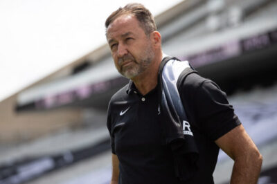 Corinthians enfrenta atraso nos salários de janeiro