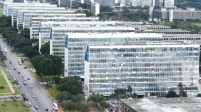 Governo determina contratação de 1,8 mil aprovados no Concurso Público Nacional Unificado (CNU); confira cargos e requisitos para nomeação