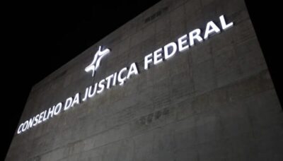 Aposentados e pensionistas do INSS recebem R$ 2,2 bilhões em atrasados este mês. Veja como consultar