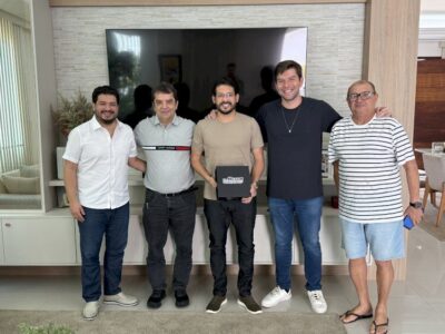 Prefeito de Cajapió, Dr. Rômulo, e vereador de São Luís, Joel, declaram apoio a Dr. Hilton Gonçalo para o Senado