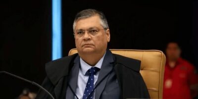 PF indicia mulher que tentou agredir Flávio Dino em voo de São Luís para Brasília