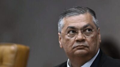Flávio Dino processou idoso por crítica em grupo de condomínio no WhatsApp
