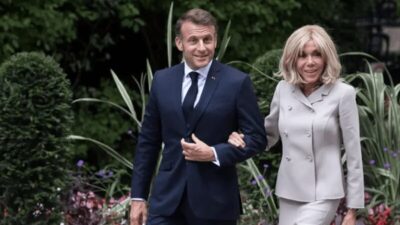 Casal Macron vai apresentar ‘prova científica’ de que primeira-dama da França é mulher para Justiça nos EUA