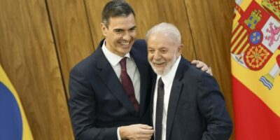 Lula conversa com presidente da Espanha sobre Mercosul-UE e guerra