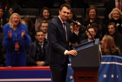 Trump vai discursar em velório de Charlie Kirk, ativista morto nos EUA
