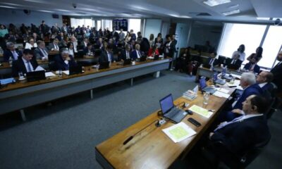 CCJ do Senado enterra PEC da Blindagem