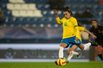 Marta retorna à seleção brasileira para amistosos antes da Copa América