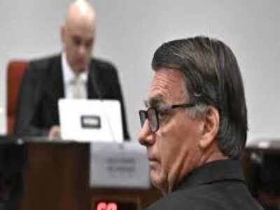 Bolsonaro não vai acompanhar julgamento, confirma defesa