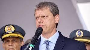 Tarcísio descarta Presidência e mira reeleição em SP
