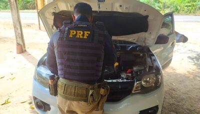 Carro roubado em Pernambuco é recuperado pela PRF durante abordagem na BR-222