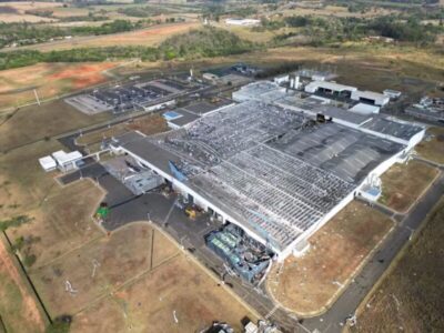 Toyota anuncia suspensão de atividades após vendaval destruir fábrica em SP