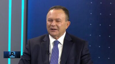 Brandão manda indireta a Dino, em entrevista à Record News, sobre interferência do Judiciário no Executivo