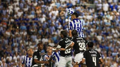 Em jogo movimentado, CSA e Vasco empatam sem gols pela ida das oitavas da Copa do Brasil