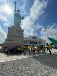 Manifestantes realizam ato pró-Bolsonaro e em favor da anistia em São Luís