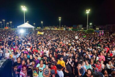 Iracema Vale prestigia abertura do Festival Viva Esperança