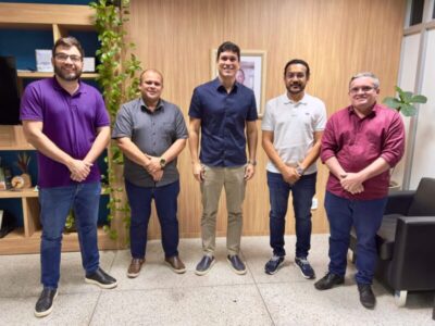 Junior Cascaria discute ações para fortalecer a saúde de Pedreiras