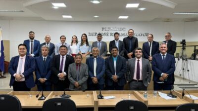Prefeitura, sindicato e Câmara constroem juntos nova política de gestão escolar em Timon