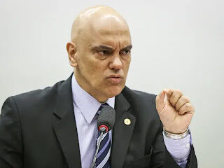 Alexandre de Moraes segura pedido de soltura de Bolsonaro há 14 dias