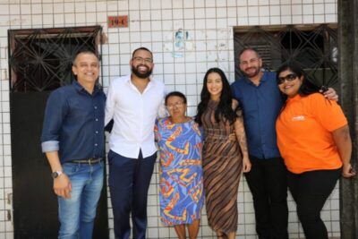 Cliente fiel da Maxx ganha moto 0Km em sorteio e emociona equipe com sua história de gratidão