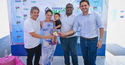 EM OLINDA NOVA E MATINHA DEP. OSMAR FILHO ACOMPANHA ENTREGA DE ÓCULOS