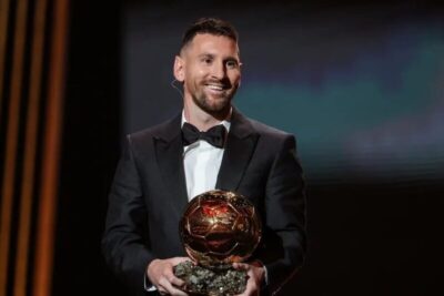 Messi vence a Bola de Ouro pela oitava vez na carreira; espanhola Bonmatí leva entre as mulheres