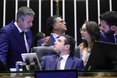Câmara aprova isenção do IR para quem ganha até R$ 5 mil