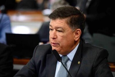 Viana critica decisão de Dino e fala em “blindagem” de aliados do governo na CPMI do INSS