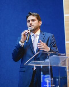 Juscelino Filho parabeniza agentes de saúde por aprovação de PEC