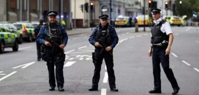 Mundo: Homem é preso após ataque com faca em Londres, menina de 11 anos está hospitalizada