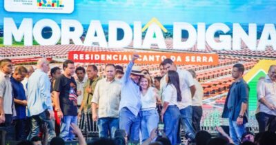 Iracema Vale participa de agenda ao lado do presidente Lula em Imperatriz