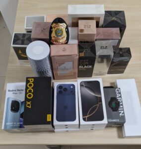 CRIME DE DESCAMINHO: Polícia Federal prende dois homens com perfumes, celulares e eletrônicos em aeroporto do Maranhão