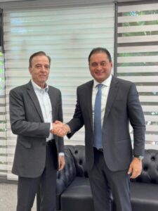 Senador Weverton recebe doutor Henrique Prata para falar sobre o Hospital de Amor