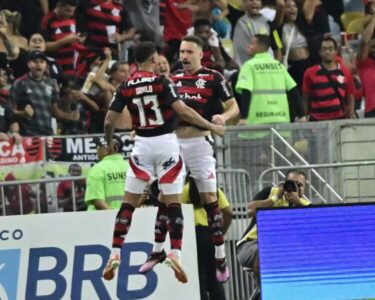 Léo Ortiz acelera recuperação e é relacionado pelo Flamengo para semifinal da Libertadores contra o Racing