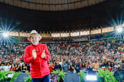 Lula anuncia R$ 108 milhões para cursinhos populares em todo o país