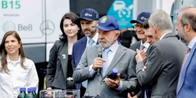 Lula diz que ainda não é possível abrir mão de combustíveis fósseis