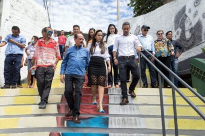 Prefeitura de Ribamar reinaugura escadaria para ponto turístico e entrega de novas viaturas à Guarda Municipal