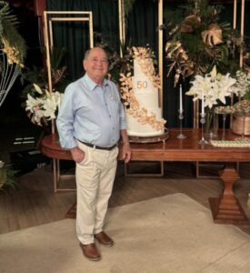 Dr. Miguel celebra 50 anos de formatura em Medicina pela UFMA