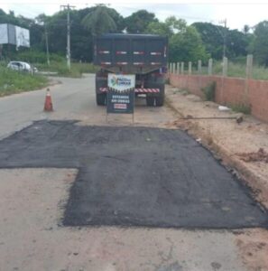 Residencial Cidade Verde: Avenida Lateral recebe recuperação do asfalto