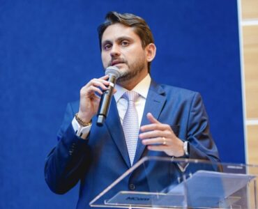 Juscelino Filho parabeniza agentes de saúde por aprovação de PEC