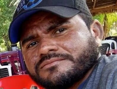 Homem é morto com tiro na cabeça dentro de barCentral de Noticias Brasil