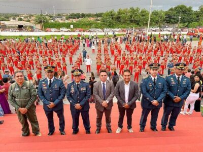 Mais de 400 estudantes recebem a boina Heróis de Fibra em solenidade no Colégio Militar 2 de Julho