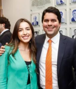 Aliada de Lula e Fufuca, deputada Amanda Gentil deve assumir comando do PP no MA