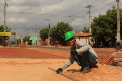 Estreito do Maranhão – Os trabalhos no município seguem a todo vapor em vários bairros da cidade, em menos de 8 meses a gestão municipal trabalhar sem parar visando melhorar a qualidade de vida da população. – O Malagueta