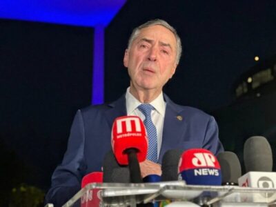 Barroso anuncia saída do STF e abre espaço para indicação de Lula