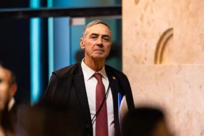 Barroso anuncia saída antecipada do STF após 12 anos