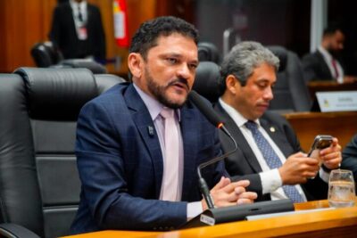 Cláudio Cunha faz desafio a deputados dinistas na ALEMA