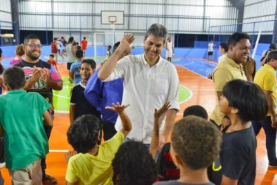 Braide entrega praça e ginásio poliesportivo no Planalto Vinhais