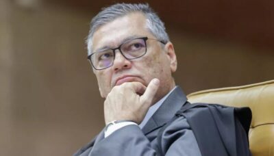 Dino vence ação contra hospital por morte de filho e doará dinheiro