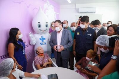 “A vacina é o caminho para garantir a saúde de todos nós”, diz Brandão no início da campanha de imunização com vacina bivalente no MA